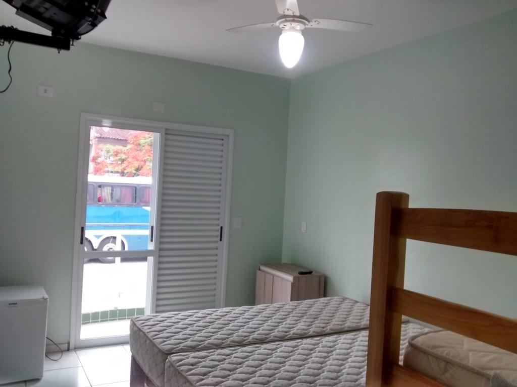 Апартаменты Residencial Studio Living Гуаратуба Номер фото